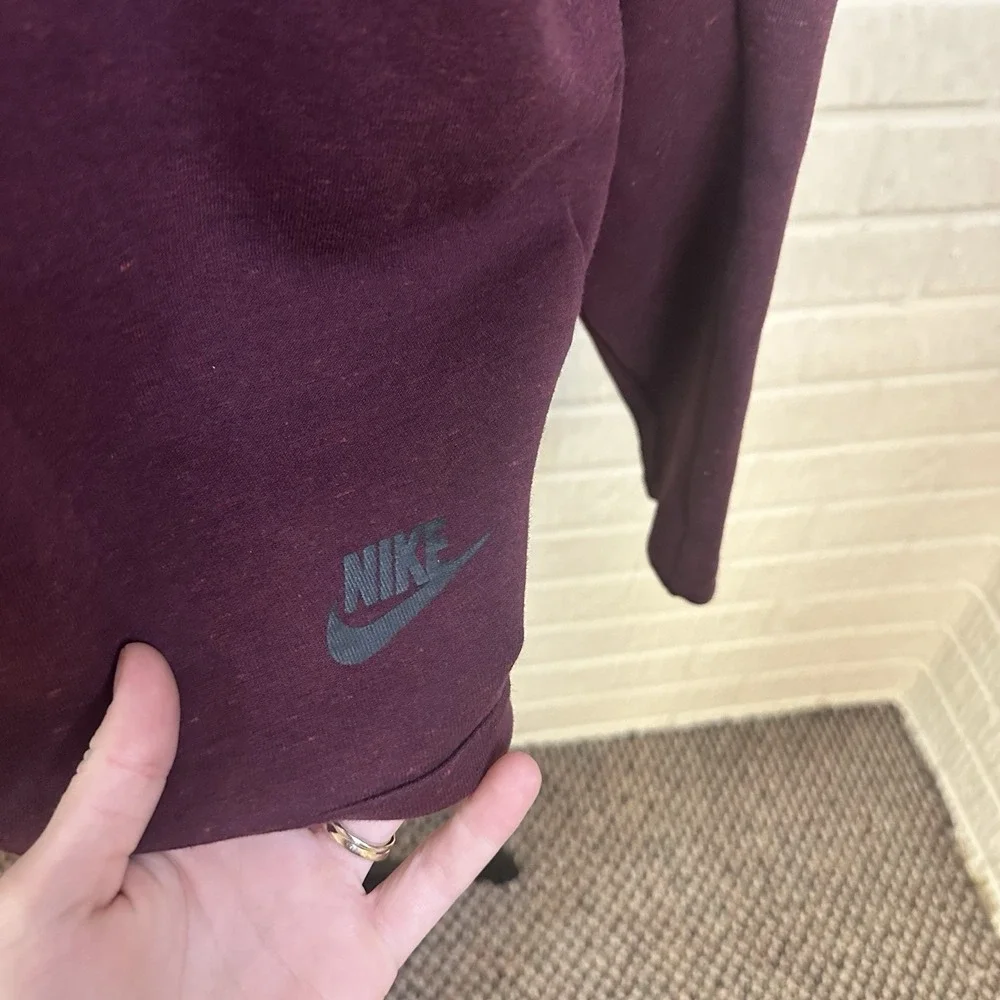 Nike Sportwear Tech Fleece Funnel Neck Hoodie Burgundy Black Large Loungewear